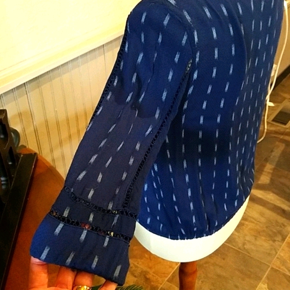 💕Aeropostale* Blouse - Picture 3 of 6